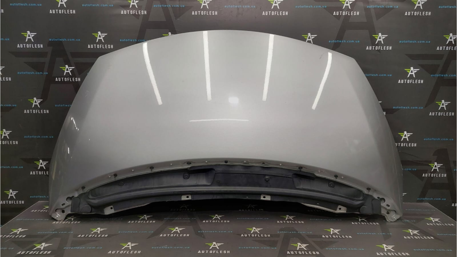 Капот 651000267R Renault Espace 4 рено эспейс бу
